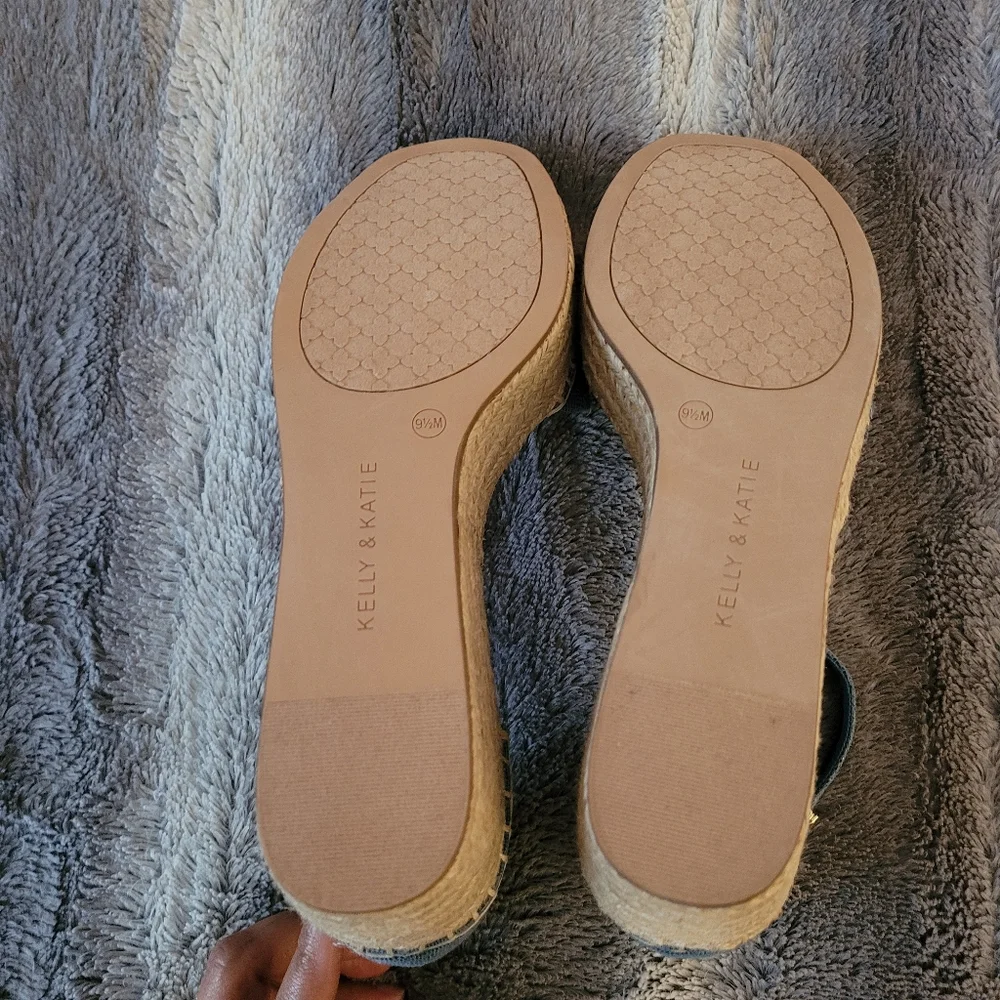 Espadrille Wedge Sandals NWOT Size 9.5